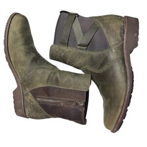 Teva Womens Ellery Ankle Waterproof Boots size 9.5 women’s